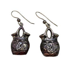 Vintage Silver Native American Wedding Pot Shaped Dangle Wire Earrings